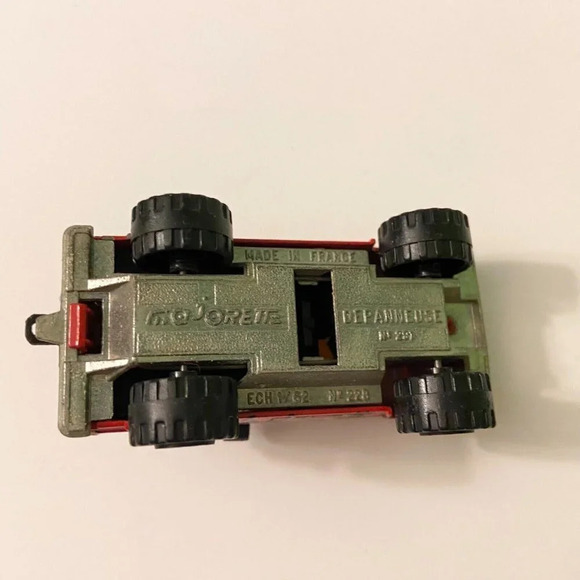 Vintage Majorette Depanneuse Red Wild  Mustang Truck Made in France - Picture 6 of 10